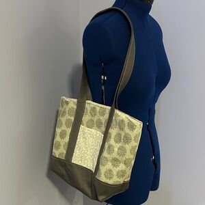 Floral Green, Gray, and Cream Tote Bag With Exterior Pockets